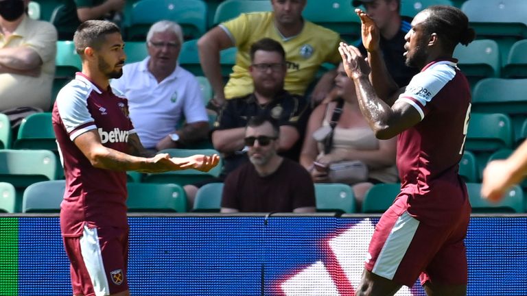 West Ham's Michail Antonio celebrates his equaliser