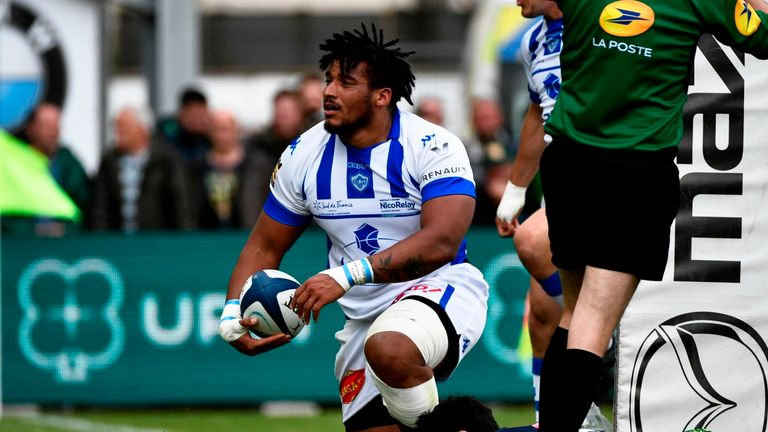 Wilfrid Hounkpatin in action for Castres