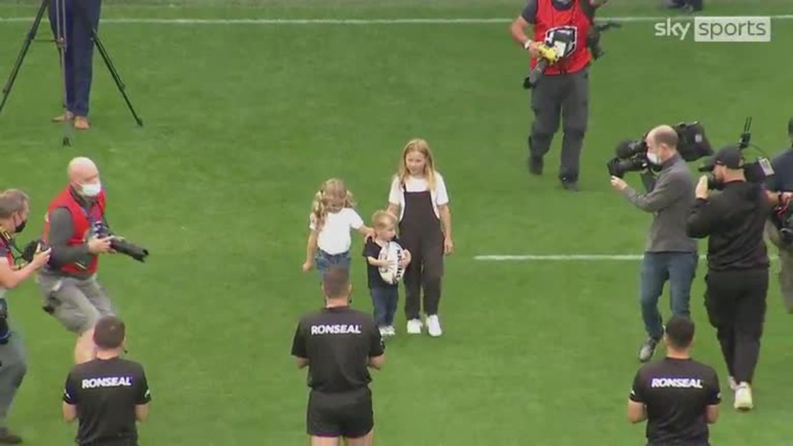 Burrow's children present match ball to ref | Rugby League News | Sky ...