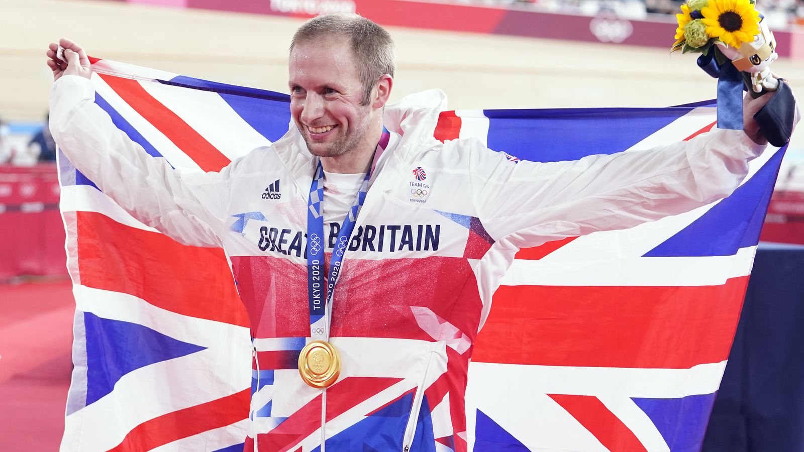 Tokyo Olympics Jason Kenny Defends Keirin Gold Medal To Become Team Gb S Most Successful