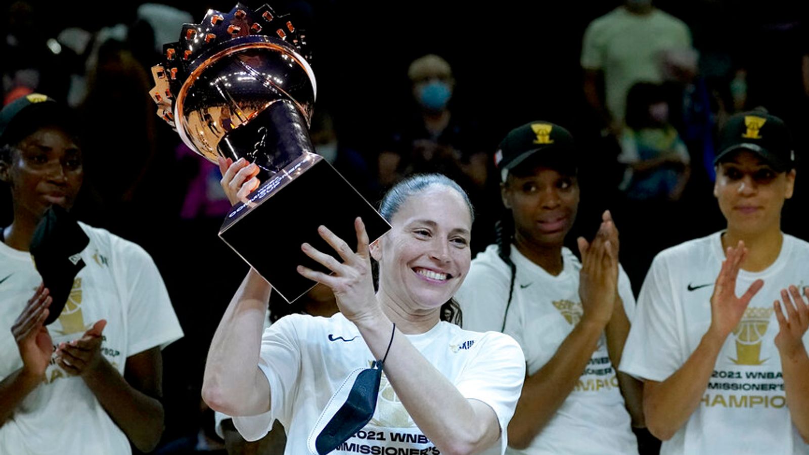 WNBA Commissioner's Cup: Breanna Stewart stars to help Seattle Storm blow away the Connecticut Sun