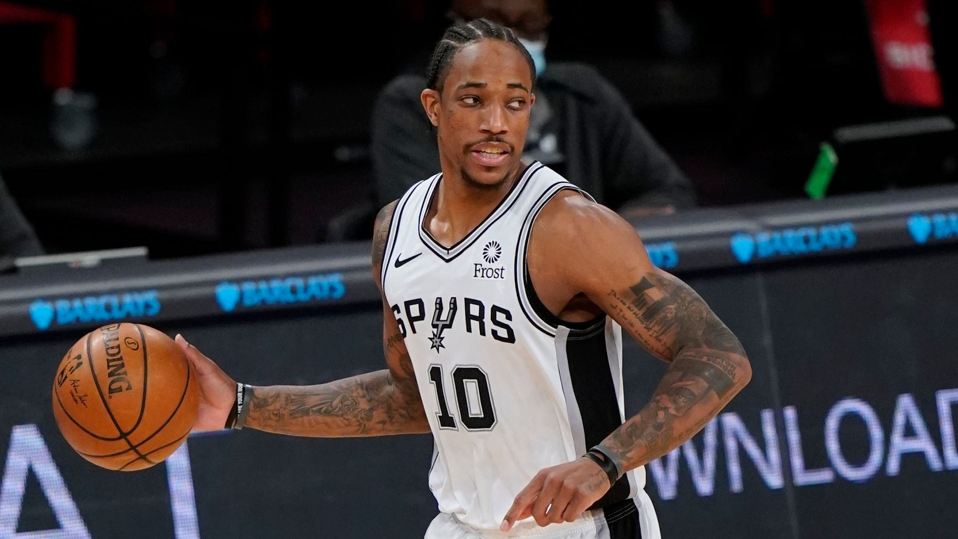 DeRozan joins Bulls in sign-and-trade with Spurs