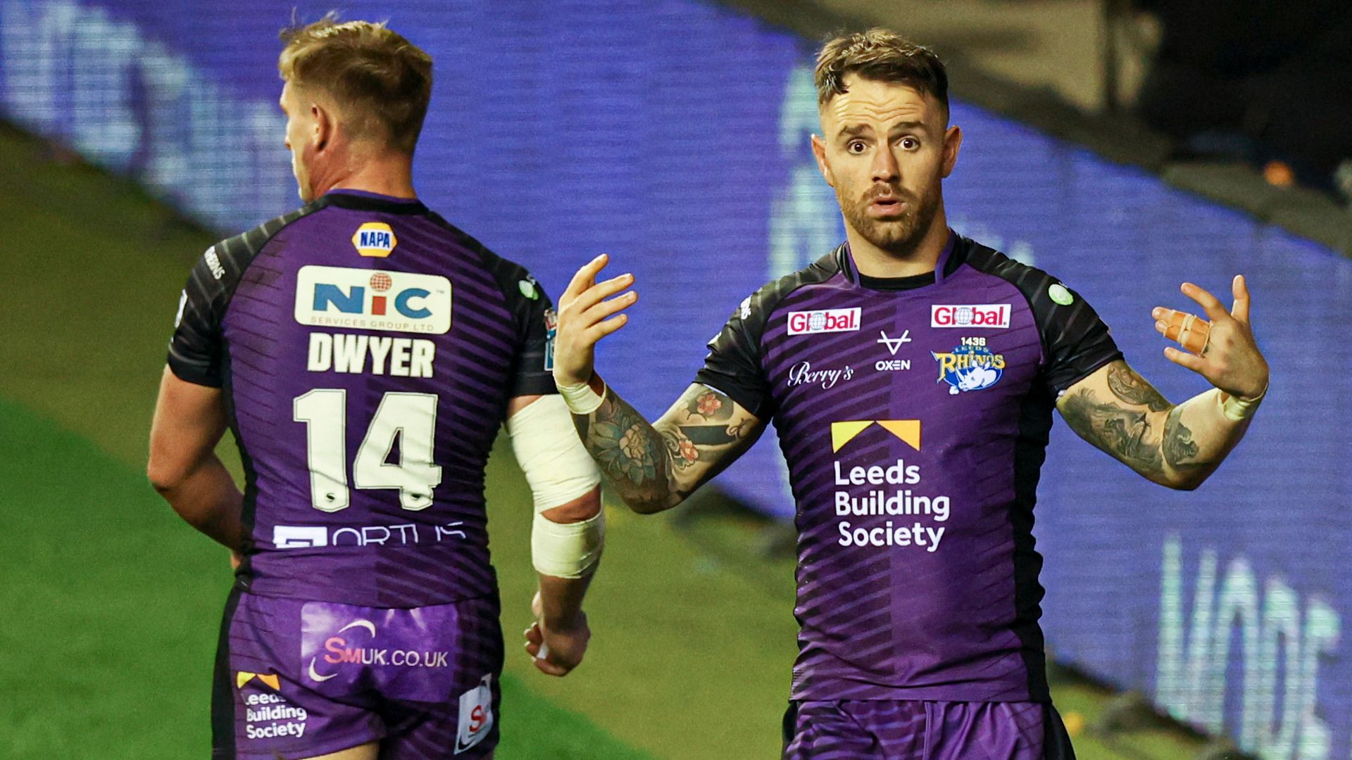 Rhinos boost play-off hopes