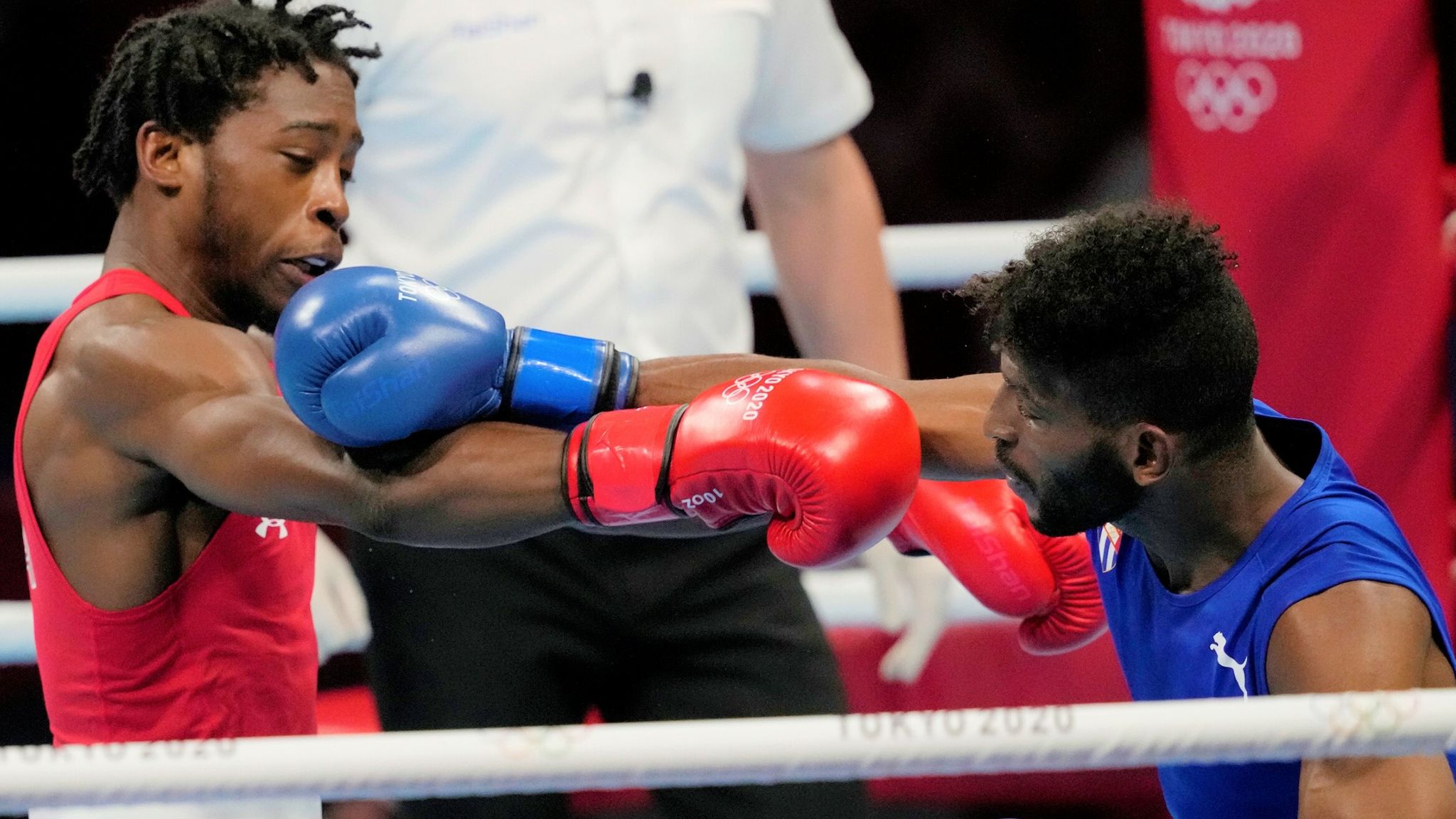 Bakhodir Jalolov Defeats American Richard Torrez In Super-heavyweight ...