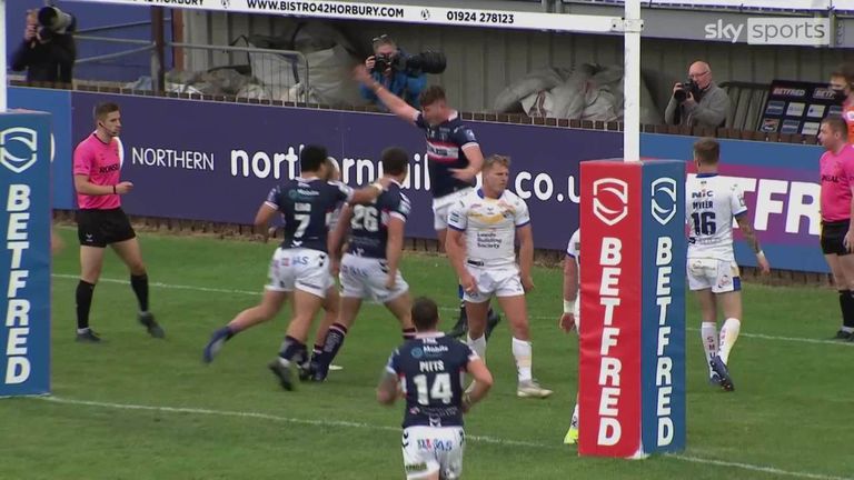 Highlights from the Super League clash between Wakefield Trinity and Leeds Rhinos