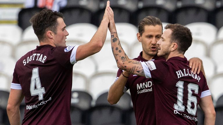PAISLEY, SCOTLAND - AUGUST 07: Hearts' Andy Halliday celebrates making it 1-0 with teammates during a cinch Premiership match between St Mirren and Hearts at SMISA Stadium, on August 07, 2021, in Paisley, Scotland (Photo by Alan Harvey / SNS Group)