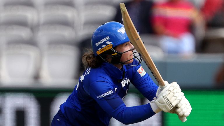 Tammy Beaumont shared a 56 of 46 ball partnership with Deandra Dottin as London Spirit triumphed by seven wickets