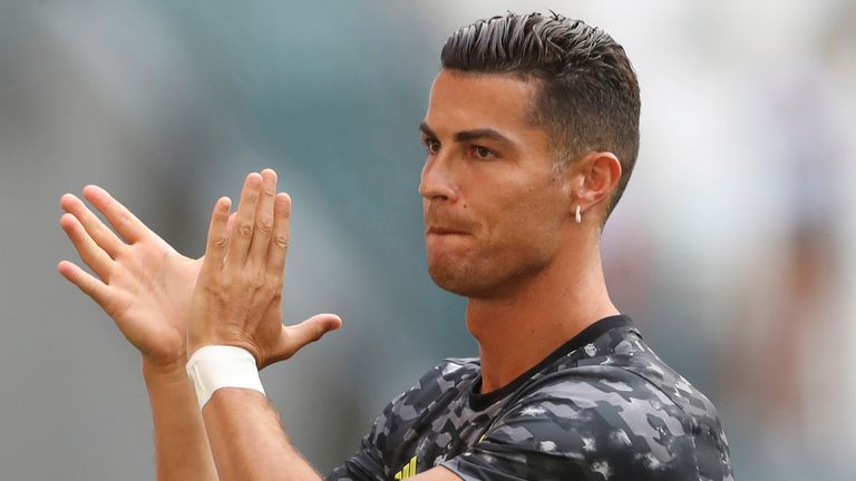 Cristiano Ronaldo hair cut throwback to Man Utd days