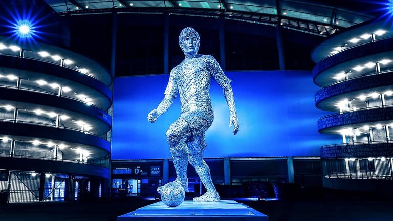 Manchester City have unveiled a David Silva statue outside of the Etihad stadium.