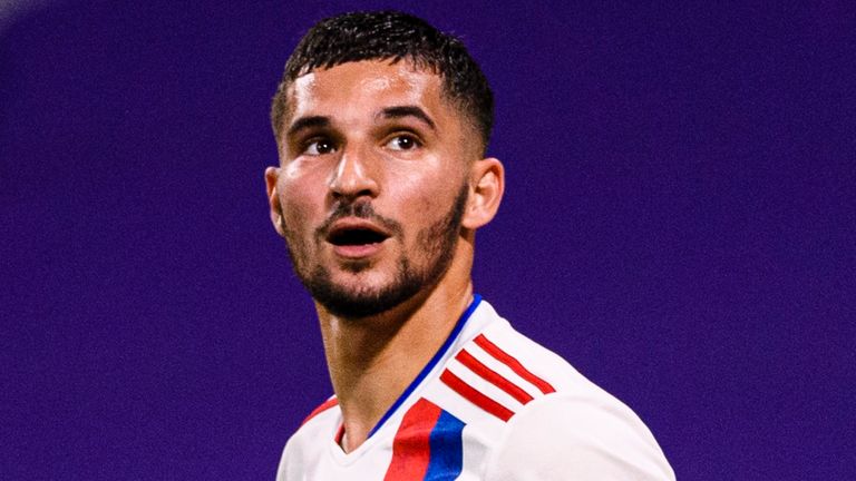 Aouar aurait suscité l'intérêt d'un certain nombre de clubs à travers l'Europe