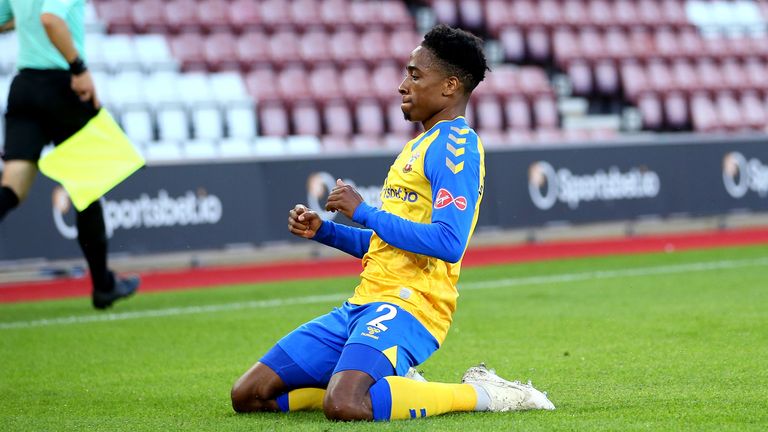 Southampton&#39;s Kyle Walker-Peters celebrates scoring their side&#39;s first goal of the game during the Pre-Season Friendly match at St Mary&#39;s Stadium,