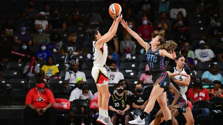 Kelsey Plum #10 of the Las Vegas Aces shoots the ball during the game against the Atlanta Dream on August 26, 2021 at Gateway Center Arena in College Park, Georgia. (Photo by Adam Hagy/NBAE via Getty Images)