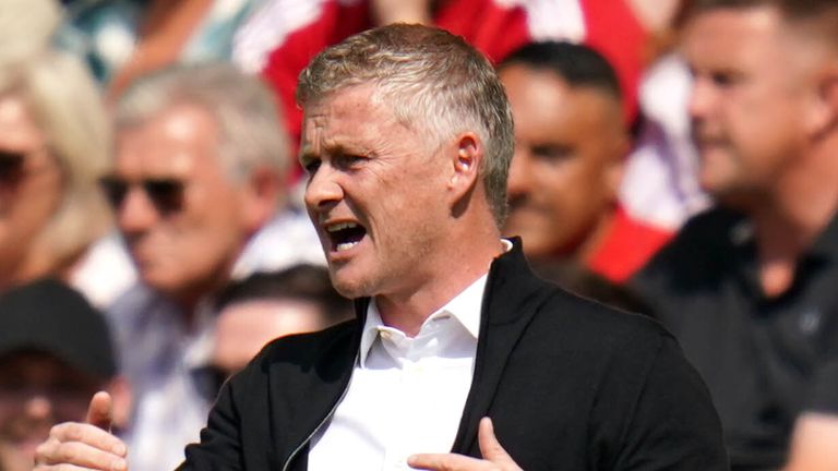 Manchester United boss Ole Gunnar Solskjaer has been previewing his side&#39;s trip to Wolves this weekend