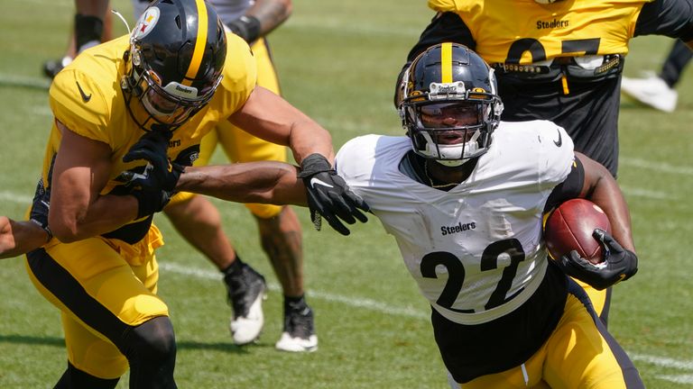 Najee Harris in action at training camp (AP)