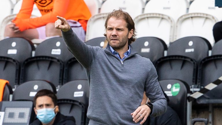 Hearts boss Robbie Neilson