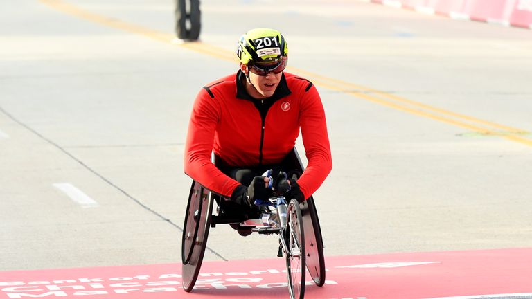 Daniel Romanchuk wins the Men's Wheelchair  Bank of America Chicago Marathon Sunday, Oct. 13, 2019, in Chicago. (AP Photo/Paul Beaty)