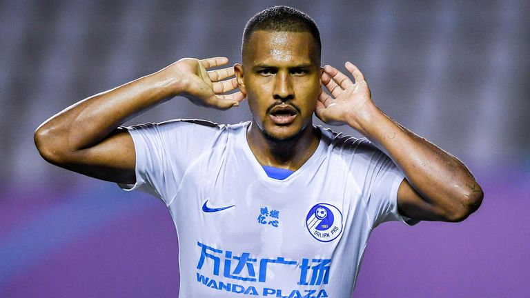 Salomon Rondon jugó con Rafael Benítez en Dalian y Newcastle