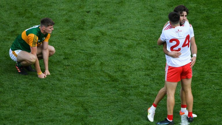 28 August 2021; Tyrone players, Ronan O'Neill, left, and Tiernan McCann, celebrate near a dejected Diarmuid O'Connor of Kerry after the GAA Football All-Ireland Senior Championship semi-final match between Kerry and Tyrone at Croke Park in Dublin. Photo by Daire Brennan/Sportsfile