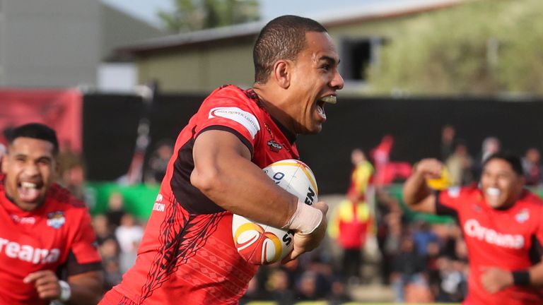 Tonga's William Hopoate scores a try. Kiwis v Tonga, Rugby League World Cup, FMG Stadium, Hamilton, New Zealand. Saturday, 11 November, 2017. Copyright photo: John Cowpland / www.photosport.nz