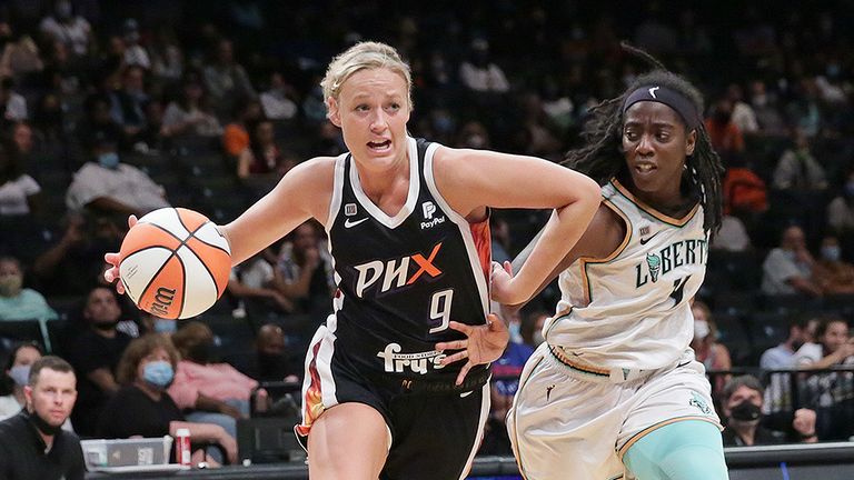 Sophie Cunningham #9 of the Phoenix Mercury drives to the basket against the New York Liberty on August 27, 2021 at the Barclays Center in Brooklyn, New York. 
