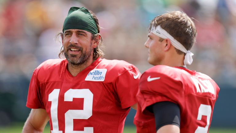 Aaron Rodgers Hugs Zach Wilson, Jets Teammates Ahead Of SNF