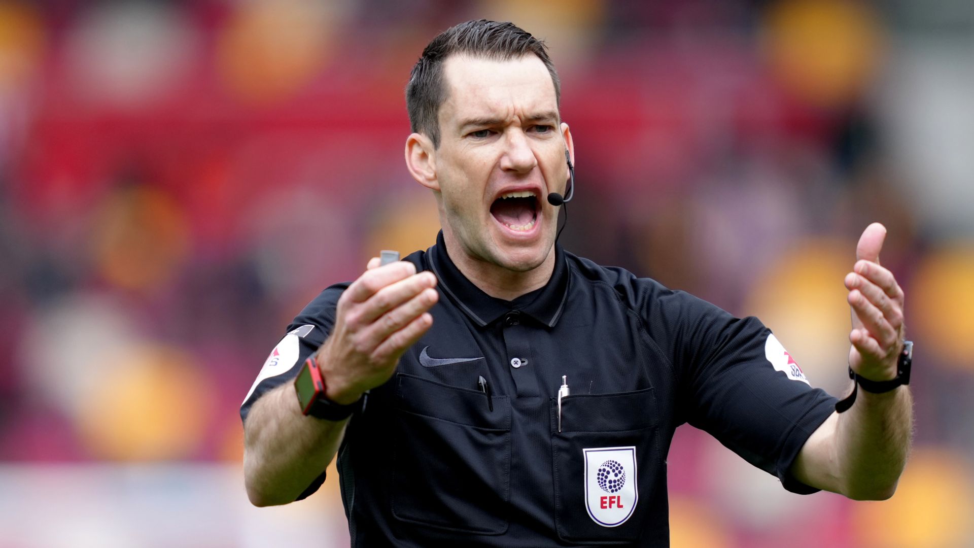 skysports jarred gillett referee 5518620