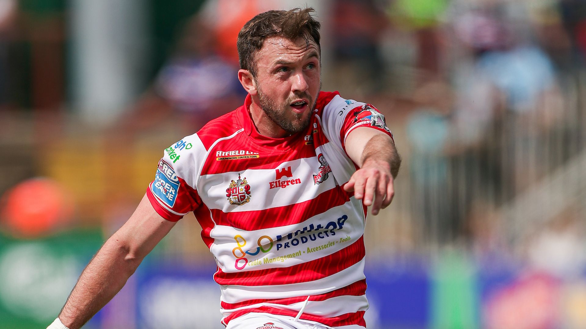 Leigh stun Wakefield as Brierley stars