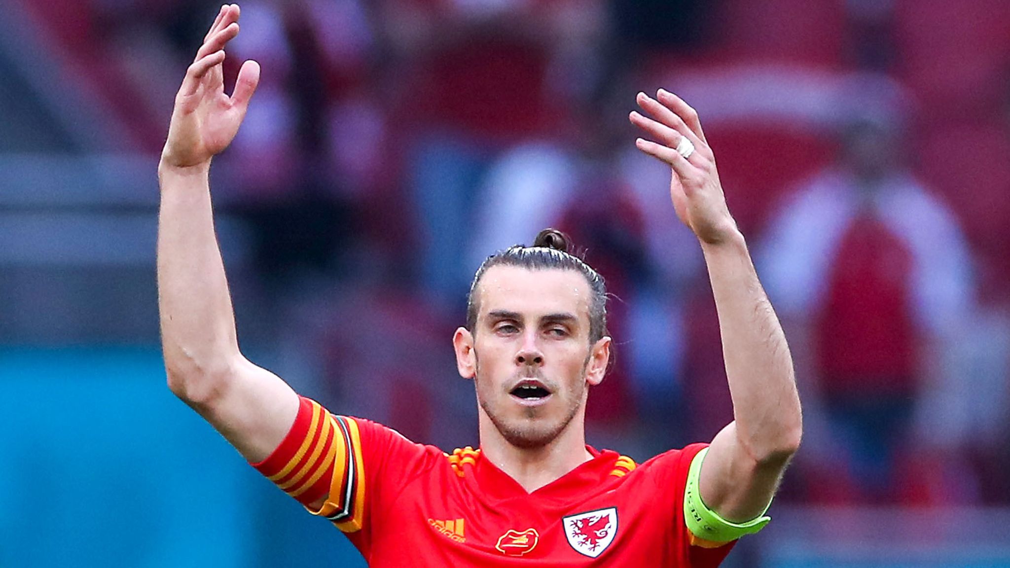 Euro 2016: Gareth Bale fit for Wales against Bosnia-Herzegovina