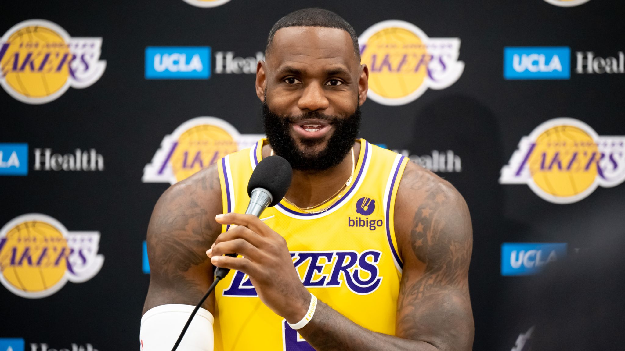 Lebron James Los Angeles Lakers Focus On Building Vintage Contender Nba News Sky Sports