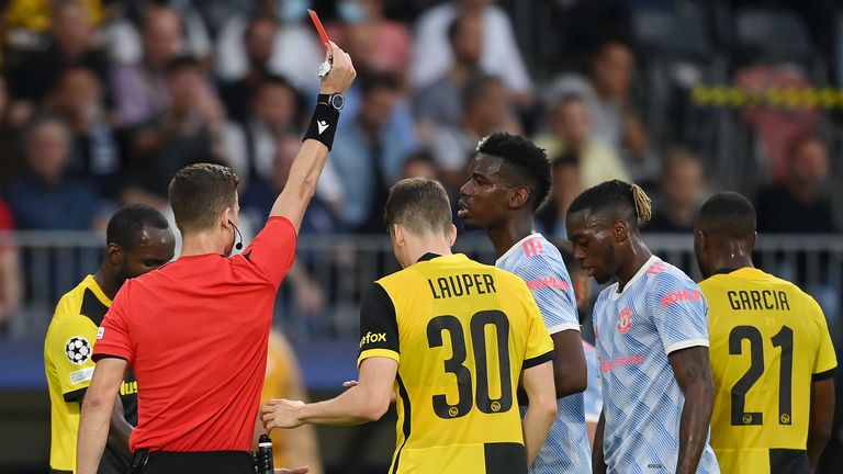 Aaron Wan-Bissaka is sent off for Manchester United against Young Boys