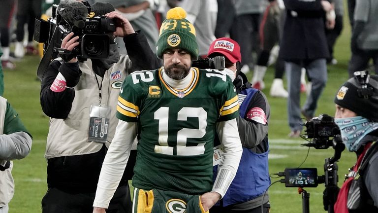 Aaron Rodgers leads Packers past undermanned 49ers, 34-17 – New