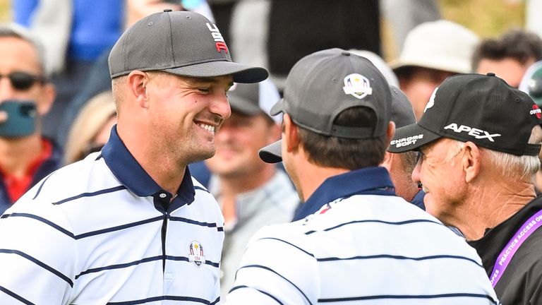 Bryson DeChambeau et Brooks Koepka ont été vus souriants ensemble sur le practice avant la Ryder Cup