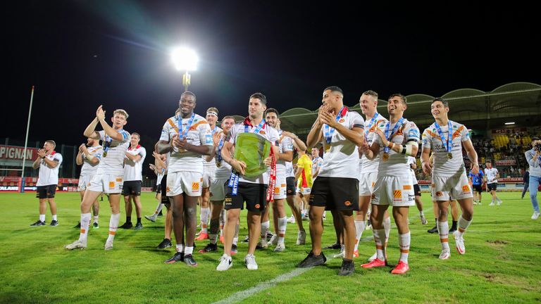 Picture by Laurent Selles/Catalan Dragons/SWpix.com - 11/09/21 - Rugby League - Betfred Super League Round 21 - Catalan Dragons v Huddersfield Giants - Stade Gilbert Brutus, Perpignon, France - Catalan Dragons win the Betfred Super League League Leader's Shield.