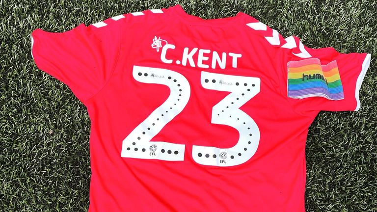 Chris Kent, chemise Charlton Invicta