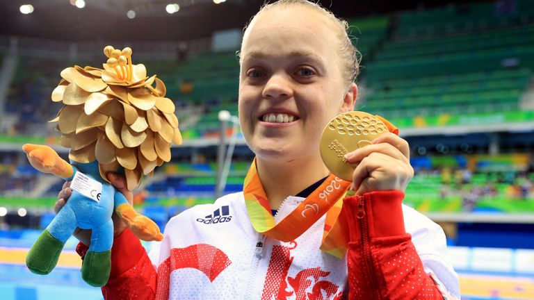 Great Britain's Eleanor Simmonds with her Gold medal won in the Women's 200m Individual Medley at the 2016 Rio Paralympic Games (PA)