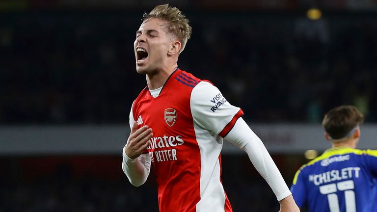 Emile Smith Rowe came off the bench to score Arsenal&#39;s second goal