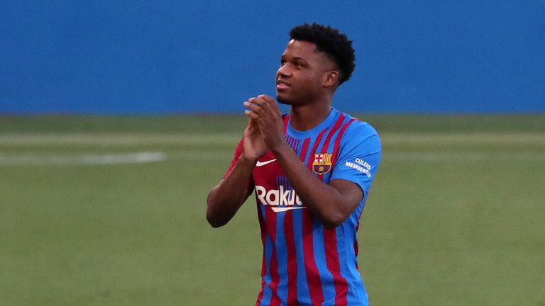 Ansu Fati durante la presentación del equipo de Barcelona para la temporada 2021-22, el 8 de agosto de 2021, en Barcelona, ​​España.  (Foto de Joan Valls / Urbanandsport / NurPhoto).