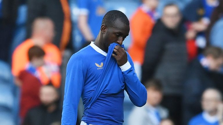 SNS - GLASGOW, SCOTLAND - SEPTEMBER 19: Rangers' Glen Kamara is left frustrated at full time  during a cinch Premiership match between Rangers and Motherwell at Ibrox Stadium on September 19, 2021, in Glasgow, Scotland. (Photo by Craig Foy / SNS Group)