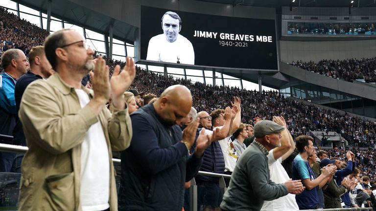 Spurs fans pay their respects to Jimmy Greaves ahead of the Chelsea match on Sunday