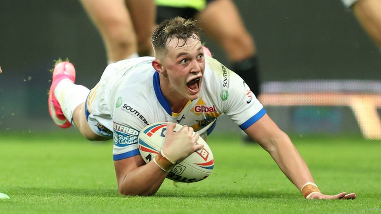 Jack Broadbent's unconverted try for Leeds sent the match to golden point