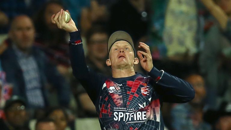 Watch how Jordan Cox's remarkable fielding on the boundary led to Lewis Gregory being caught out in last year's Vitality Blast final