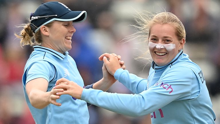 Heather Knight and Sophie Ecclestone (Getty Images)