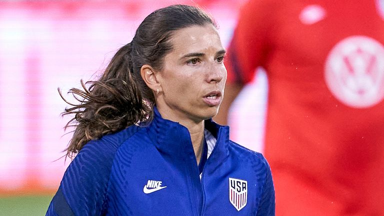 EAST HARTFORD, CT - JULY 01: United States midfielder Tobin Heath (7) looks on during warmups prior to action during a friendly match between USA and Mexico on July 01, 2021, at Pratt & Whitney Stadium at Rentschler Field, in East Hartford, CT. (Photo by Robin Alam/Icon Sportswire)