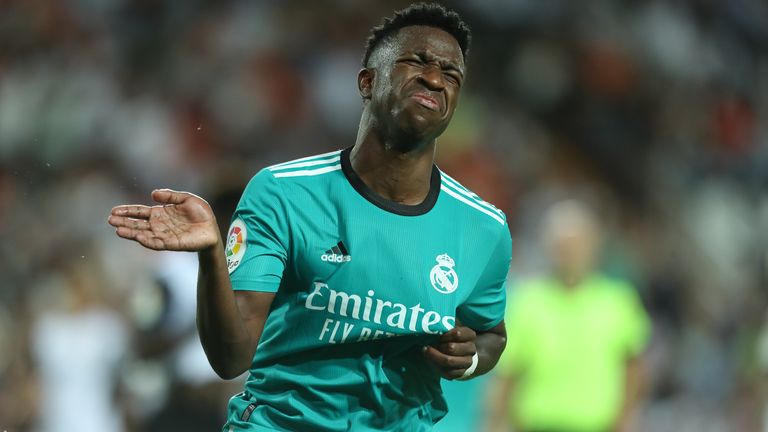 Vinicius Jr a marqué l'égalisation pour le Real Madrid à la 86e minute avant le vainqueur de Karim Benzema