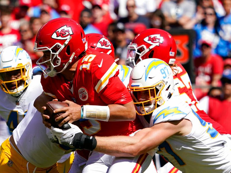 Patrick Mahomes vs. Justin Herbert: Inside the numbers when Chiefs