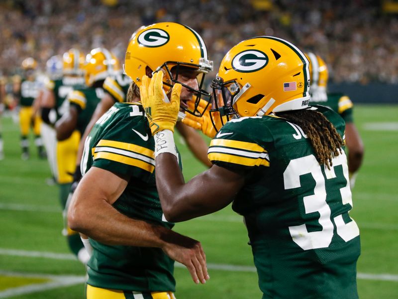 Detroit Lions 17-35 Green Bay Packers: Aaron Jones scores four