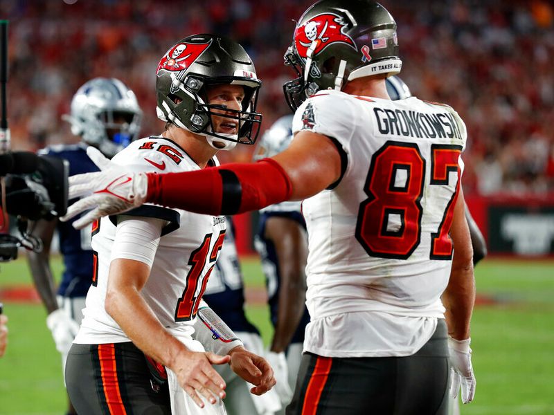 Cowboys come up just short against Buccaneers 31-29 - Blogging The