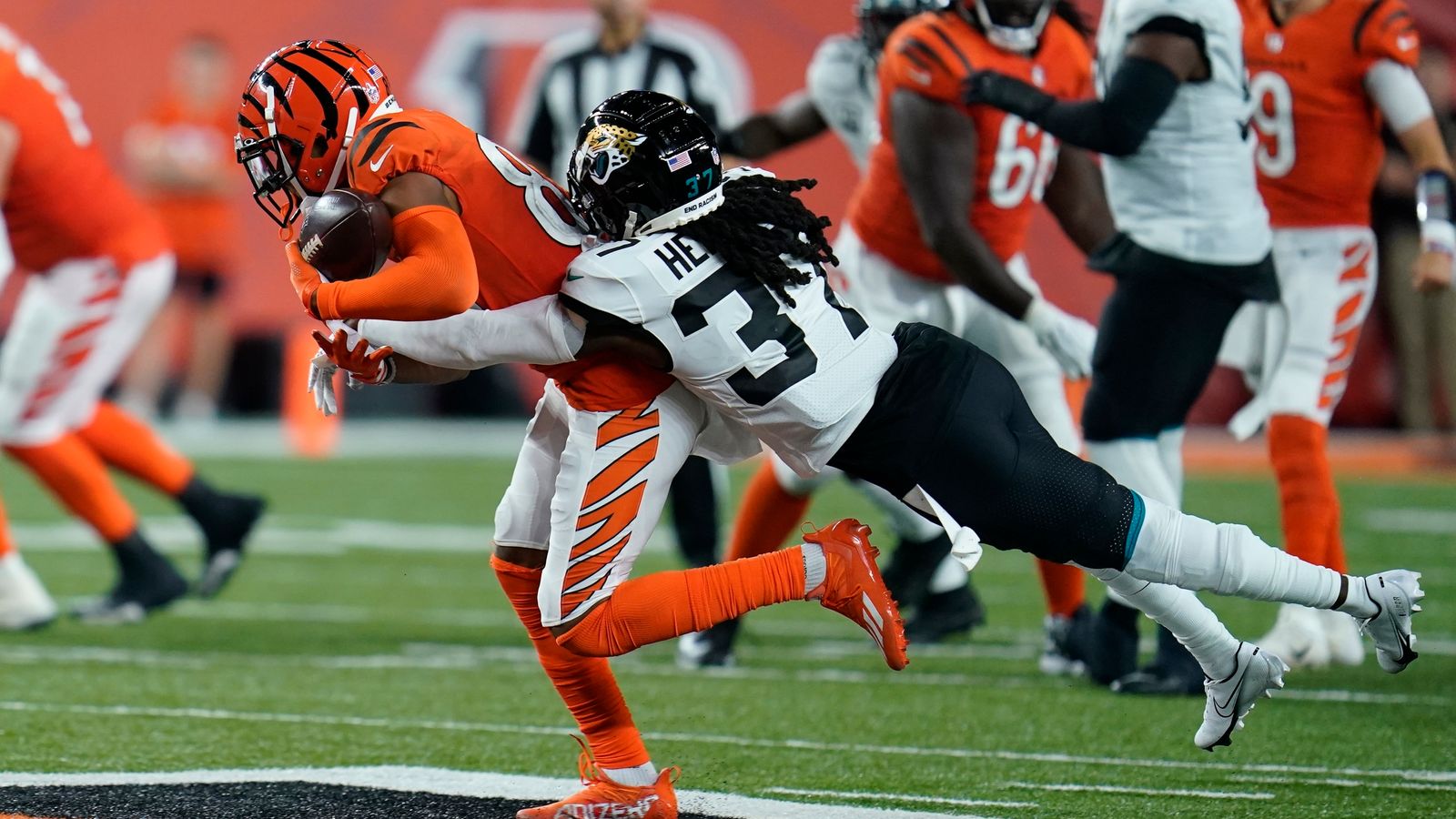 Jacksonville Jaguars 21-24 Cincinnati Bengals: Joe Burrow leads Bengals ...