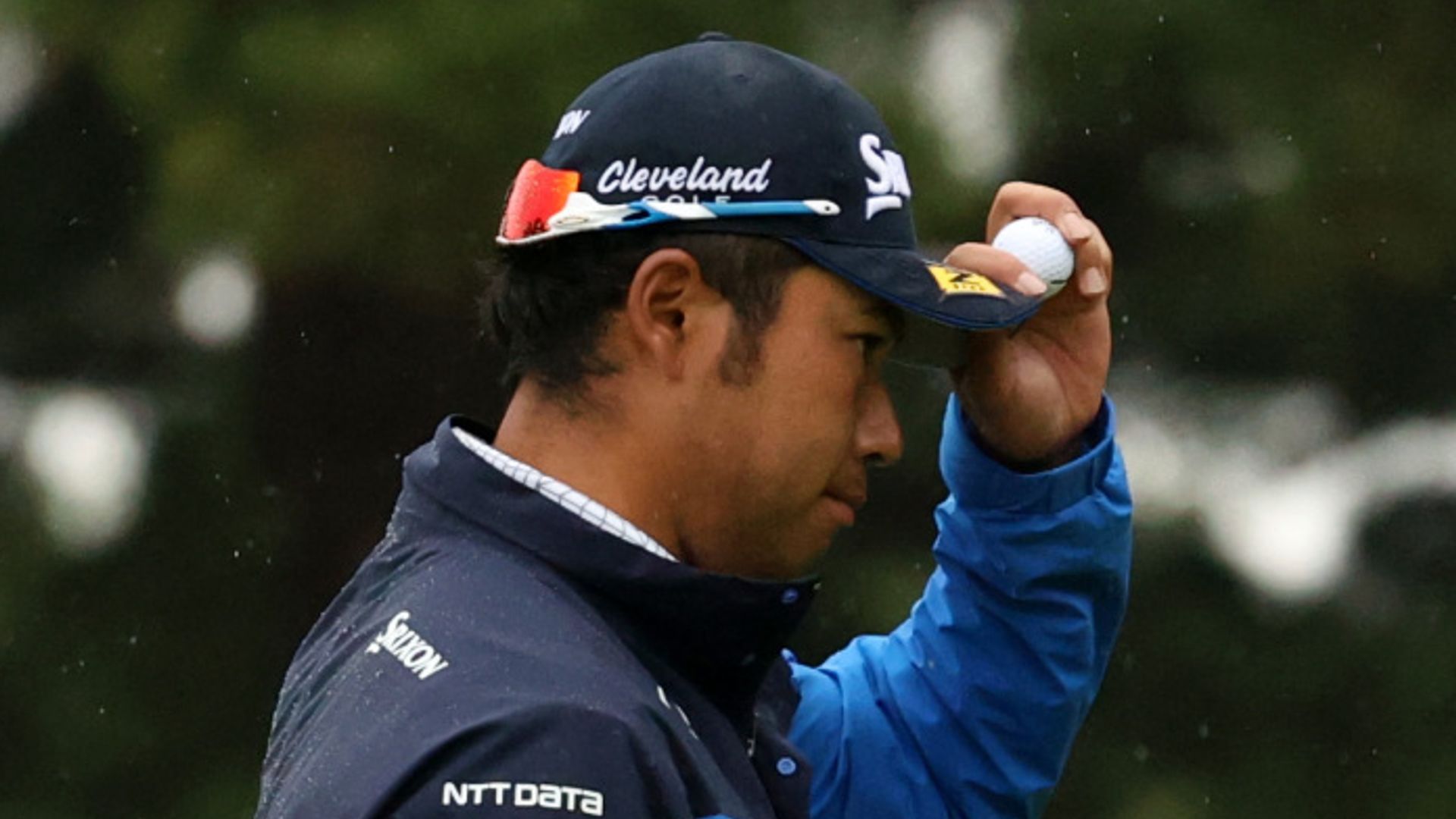 Matsuyama leads, Wallace surges into contention