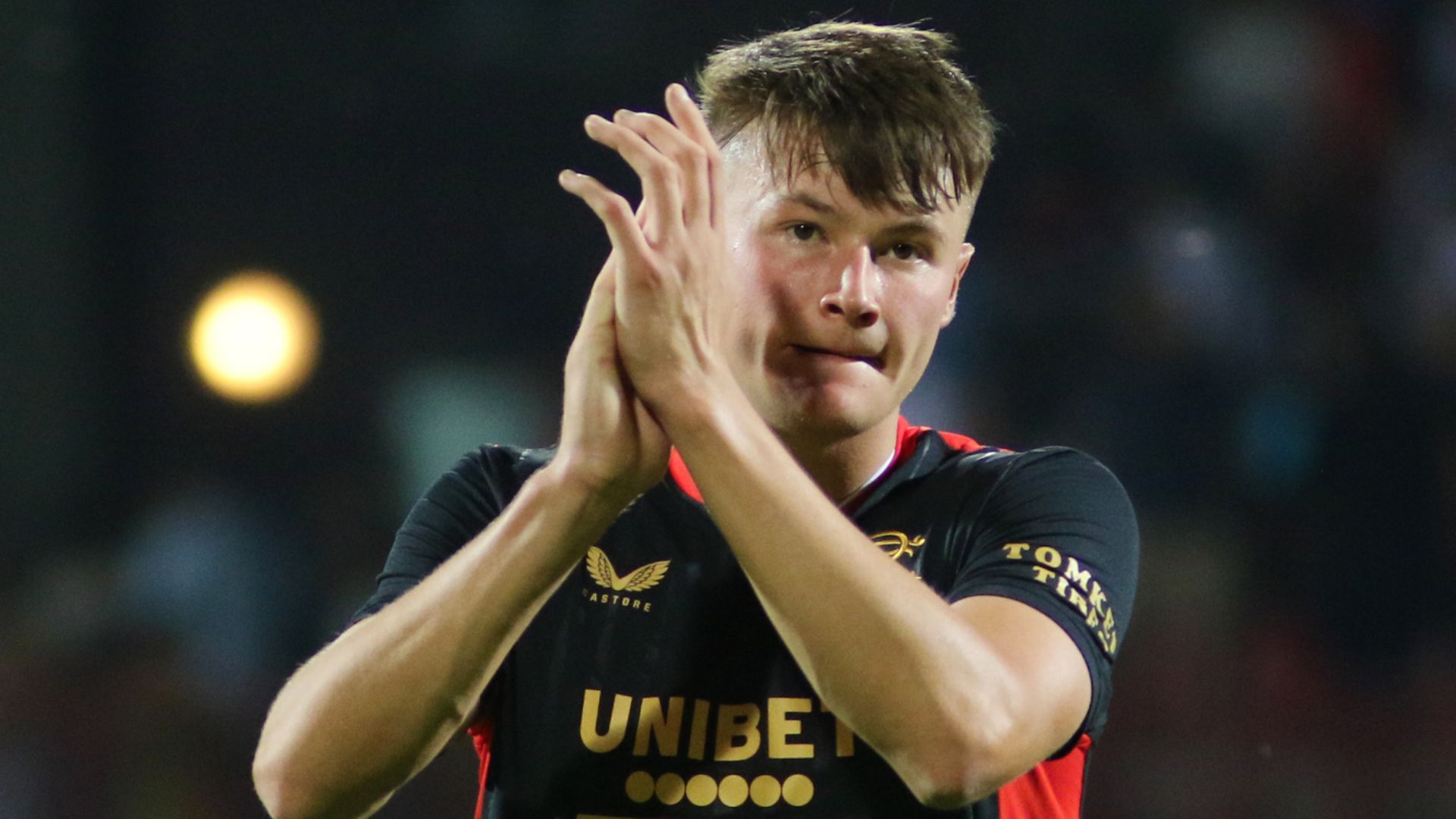 Patterson ignoring Everton, Man Utd links